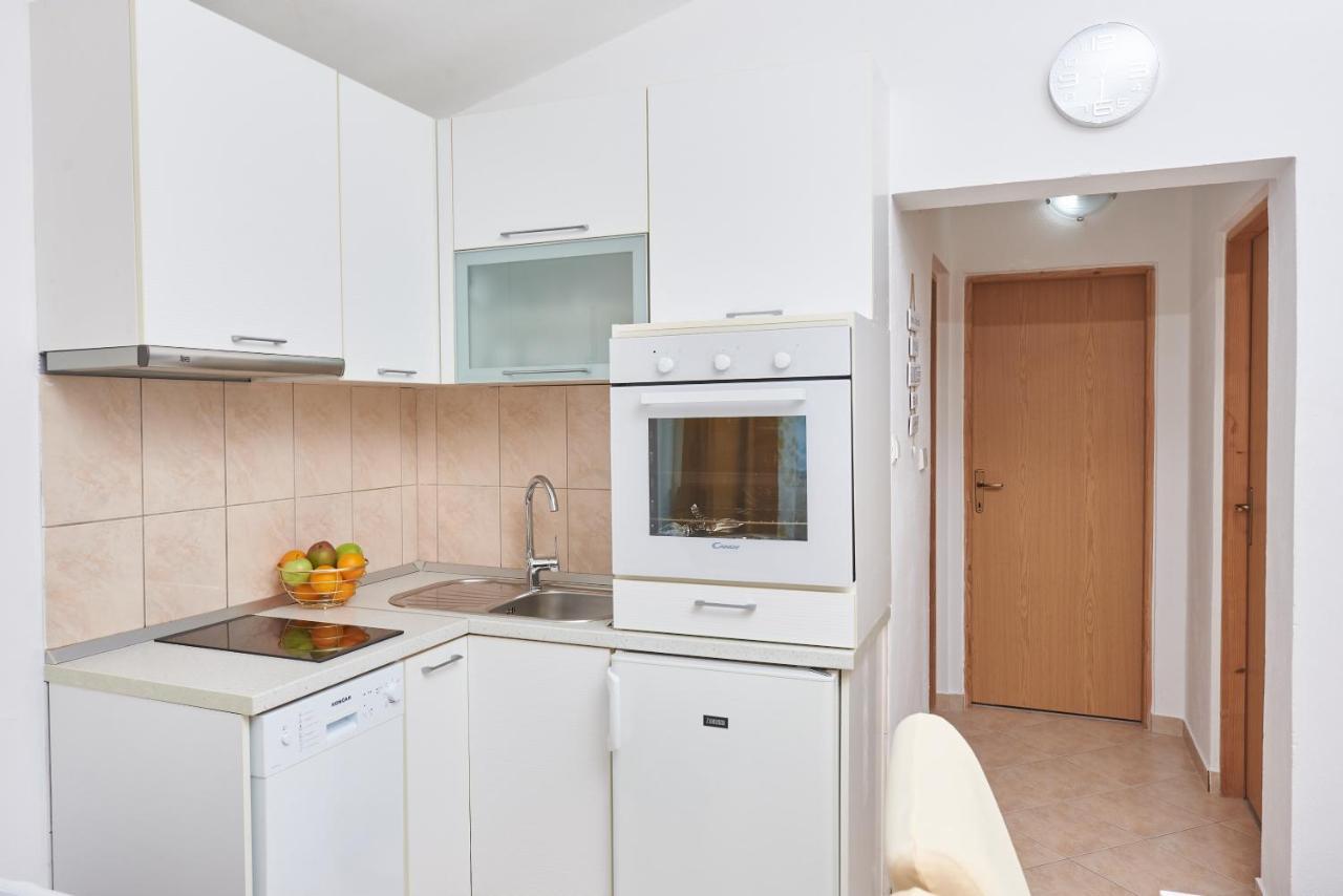 Apartments Lumi Rogoznica  Exterior photo